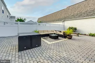 10 Jamestown Square, Mechanicsburg, PA 17050 - Photo 32