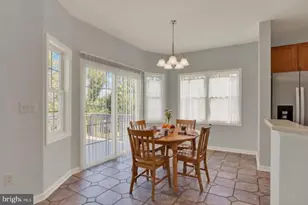 8 Meadowood Pl, Boiling Springs, PA 17007 - Photo 6