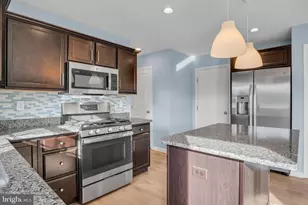 944 W North St, Carlisle, PA 17013 - Photo 4