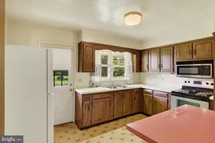 14 Circle Dr, Carlisle, PA 17015 - Photo 6