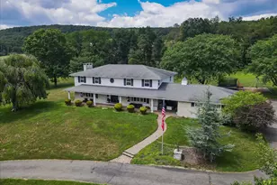 2530 Mahoning Dr W, Lehighton, PA 18235 - Photo 4