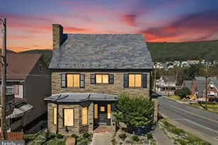 2 W Catawissa St, Nesquehoning, PA 18240 - Photo 1