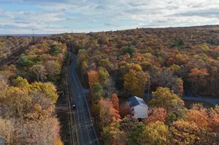 31 Orange Ln, Jim Thorpe, PA 18229 - Photo 2