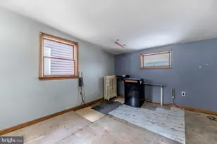 221 E Bertsch St, Lansford, PA 18232 - Photo 32