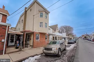 221 E Bertsch St, Lansford, PA 18232 - Photo 2