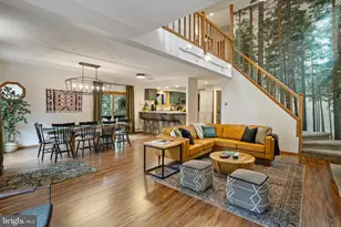 142 Longfellow Cir, Albrightsville, PA 18210 - Photo 2