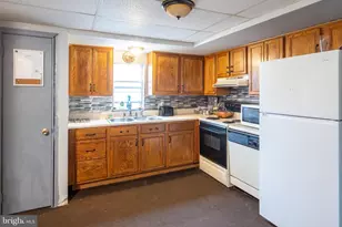 136 E Garibaldi Ave, Nesquehoning, PA 18240 - Photo 10