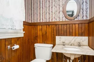 11 E Front St, Jim Thorpe, PA 18229 - Photo 36