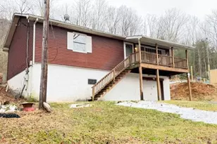 1165 E Catawissa St, Nesquehoning, PA 18240 - Photo 2