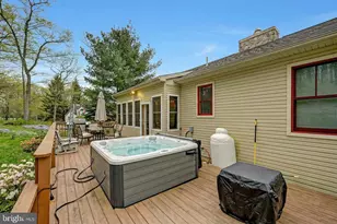 265 Longview Dr, Lake Harmony, PA 18624 - Photo 4