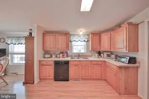 25 Sam Brooke Cir, Lehighton, PA 18235 - Photo 10