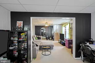 415 W White St, Summit Hill, PA 18250 - Photo 4