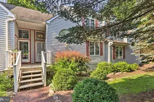 102 Laurelwoods Dr, Lake Harmony, PA 18624 - Photo 1