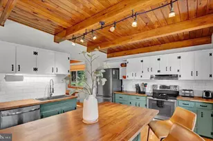 72 Forest Dr, Lake Harmony, PA 18624 - Photo 8