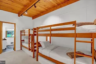 72 Forest Dr, Lake Harmony, PA 18624 - Photo 32