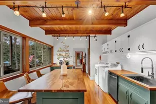 72 Forest Dr, Lake Harmony, PA 18624 - Photo 12