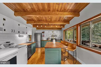 72 Forest Drive, Lake Harmony, PA 18624 - Photo 4