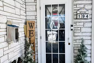 194 N 7th St, Lehighton, PA 18235 - Photo 2