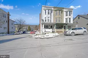 601 E Bertsch St, Lansford, PA 18232 - Photo 8