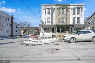 601 E Bertsch St, Lansford, PA 18232 - Photo 6