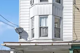 601 E Bertsch St, Lansford, PA 18232 - Photo 2