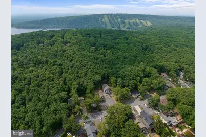 35 S Lake Drive, Lake Harmony, PA 18624 - Photo 10