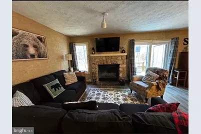 33 Elevator, Lake Harmony, PA 18624 - Photo 8