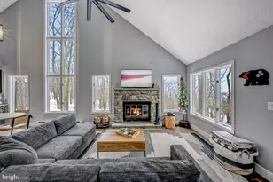 59 Midway, Lake Harmony, PA 18624 - Photo 8