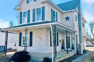 194 N 7th St, Lehighton, PA 18235 - Photo 1