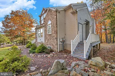 12 Beachwood Court, Lake Harmony, PA 18624 - Photo 2