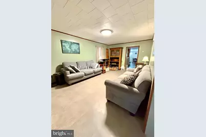 32 W Berea Street, Summit Hill, PA 18250 - Photo 2