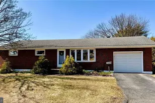 106 N 12th St, Lehighton, PA 18235 - Photo 2