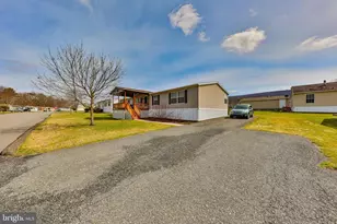 160 Ashley Ln, Lehighton, PA 18235 - Photo 2