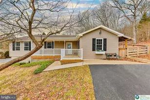 370 W White Bear Dr, Summit Hill, PA 18250 - Photo 1