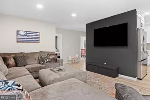 70 Pineknoll Dr, Lake Harmony, PA 18624 - Photo 10