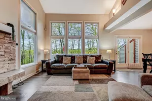 52 Laurelwoods Dr, Lake Harmony, PA 18624 - Photo 4