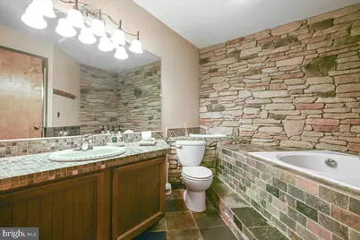 35 Falcon Run, Lake Harmony, PA 18624 - Photo 32