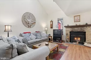 39 Ruffed Grouse Ct, Lake Harmony, PA 18624 - Photo 8