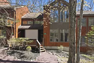 39 Ruffed Grouse Ct, Lake Harmony, PA 18624 - Photo 2