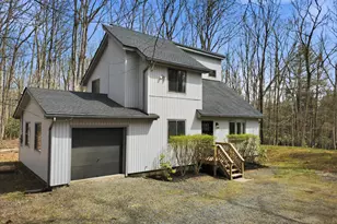 186 Timberlane Dr, Albrightsville, PA 18210 - Photo 2