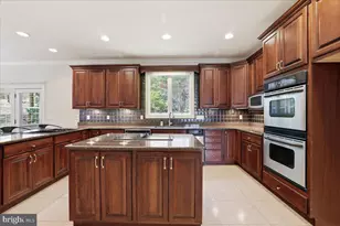 109 Lake Dr, Lake Harmony, PA 18624 - Photo 8