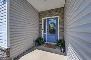 642 W Oak Ln, White Haven, PA 18661 - Photo 2