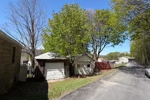 619 E Abbott St, Lansford, PA 18232 - Photo 2
