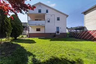 2 E Center St, Nesquehoning, PA 18240 - Photo 6