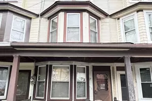 21 W Bertsch St, Lansford, PA 18232 - Photo 2