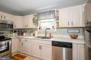 112 Amidon St, Summit Hill, PA 18250 - Photo 2