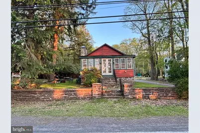 121 S Lake Drive, Lake Harmony, PA 18624 - Photo 1
