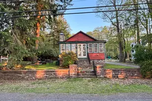 121 S Lake Dr, Lake Harmony, PA 18624 - Photo 1