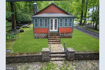 121 S Lake Drive, Lake Harmony, PA 18624 - Photo 1