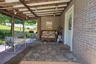 412 W Bertsch St, Lansford, PA 18232 - Photo 34